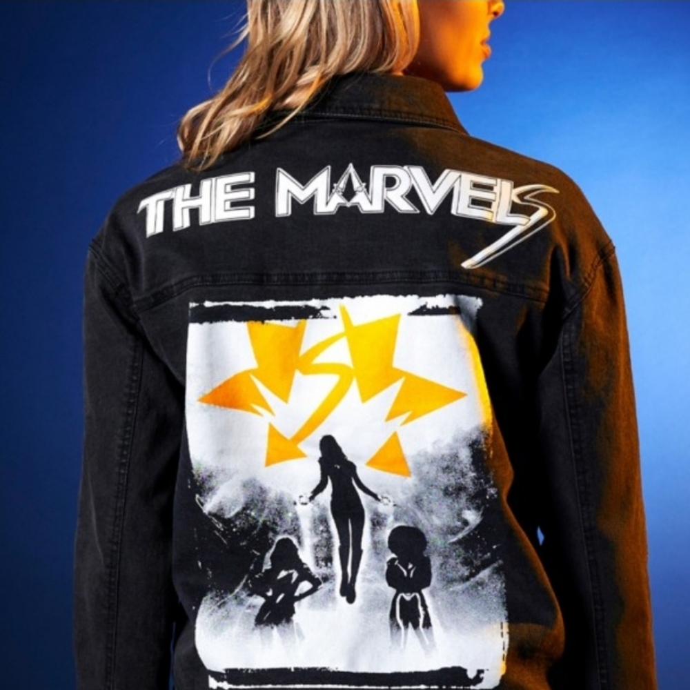 Disney Parks Women's The Marvel Denim Jacket Black NEW X-SMALL
